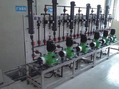 次氯酸鈉消毒劑加藥裝置產(chǎn)品圖